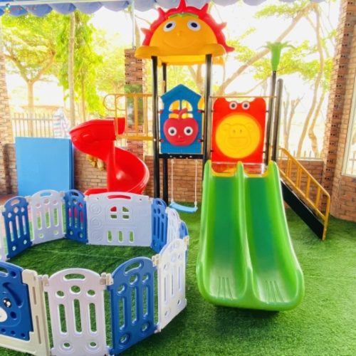 Cầu trượt trong nhà